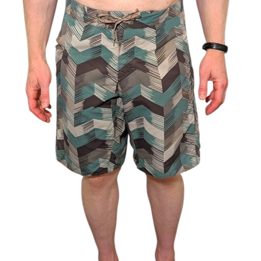 Patagonia Wavefarer Board Shorts | Men’s 32 | Echo Mud Print | Quick Dry